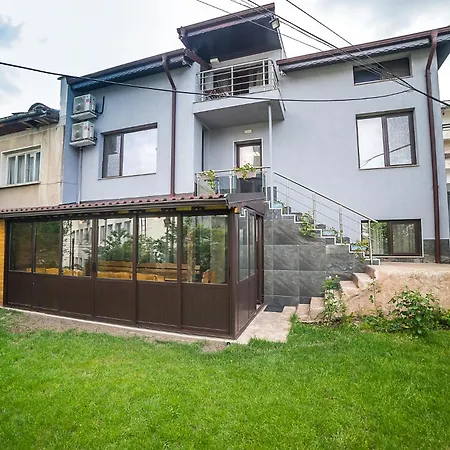 алекс 卡尔洛沃